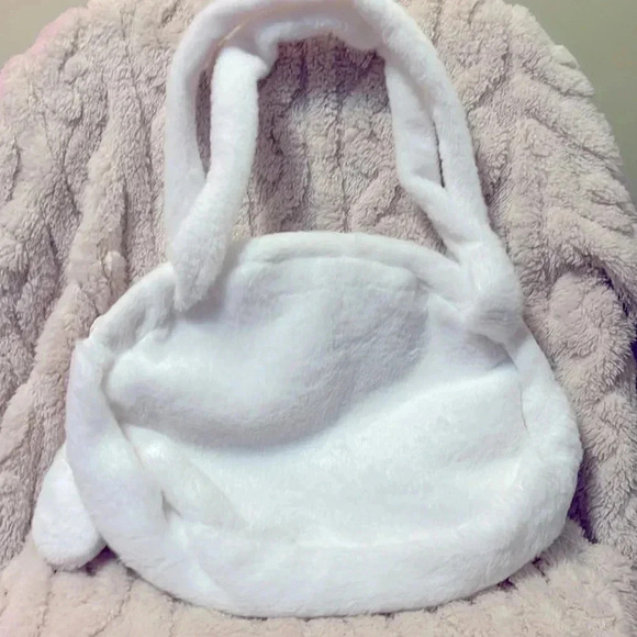 Hello Kitty Cinnamoroll plush purse - Picture 3 of 3